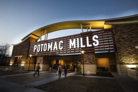 14-year-old arrested for calling Potomac Mills bomb threat