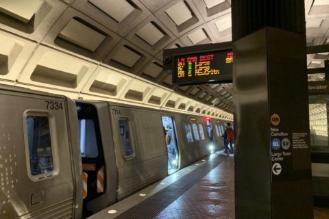 New Rosslyn station, tunnel and train turnarounds possible under new Metro study