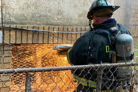Fire at Oxford House in Northeast DC leaves 2 hurt, 16 displaced