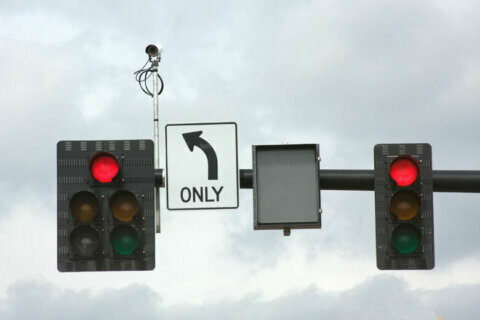 Red light traffic cameras launch in Anne Arundel Co.