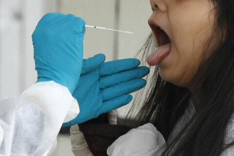 Hogan: UK variant of COVID-19 found in 2 Maryland residents