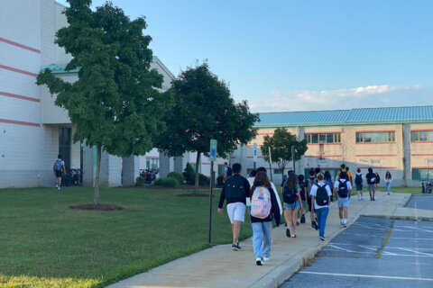Thousands of students return to school in Frederick Co.