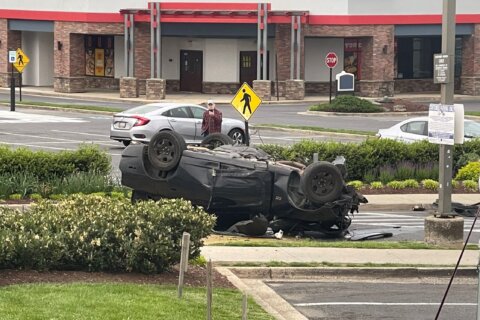 1 woman dead, another in critical condition after Rockville Pike crash that shut down roadway