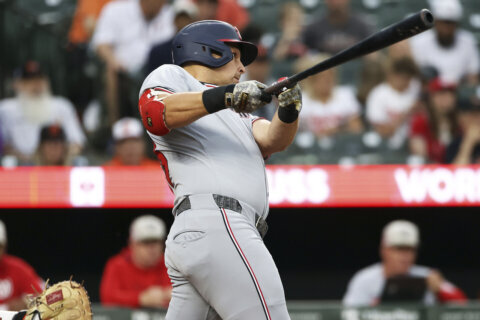 Lowe and Wood hit HRs before Tena scores in 9th to lead Nationals past Orioles 4-3