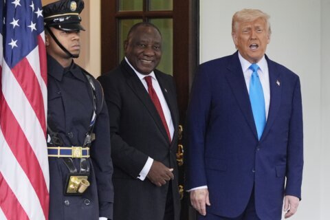 Trump confronts South African leader with baseless claims of the systematic killing of white farmers