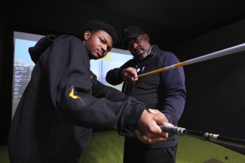 Organizations and companies are partnering to introduce Black students in Detroit to golf