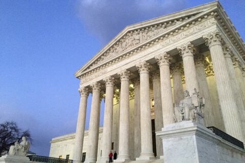 Supreme Court rejects Trump bid to resume quick deportations of Venezuelans under 18th-century law