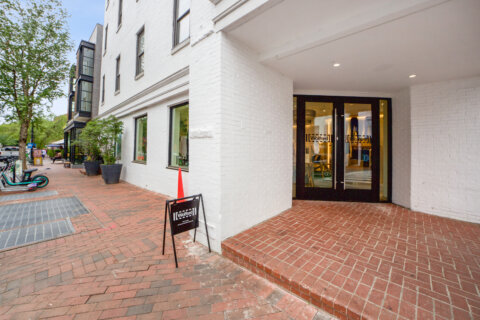 Swarovski returns to DC with Georgetown store