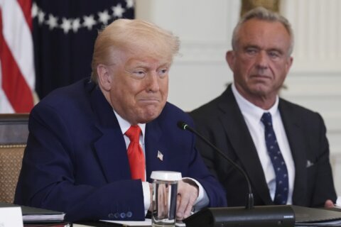 The Latest: Elon Musk praised for ‘colossal change’ during Oval Office sendoff