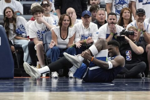 Anthony Edwards scares the Timberwolves with a sprained ankle before returning in strong finish
