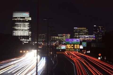 Rush to finish work on Capital Beltway expansion in Virginia is underway