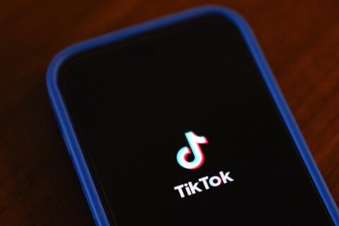 Dutch government recommends children under 15 stay off TikTok and Instagram